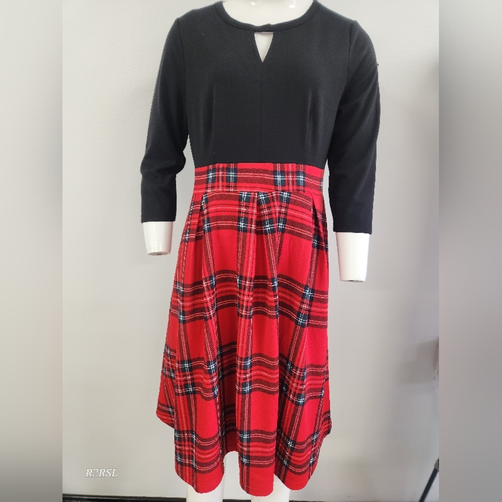 Chiccloth Dress Black & Red Plaid Womens L NWT